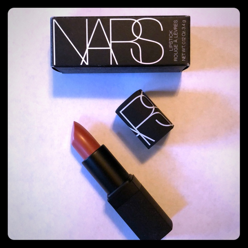 NARS lipstick - Mayflower.